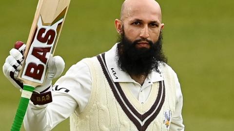 Hashim Amla reaches his double century for Surrey against Hampshire