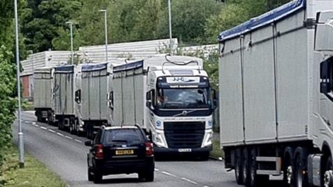 Lorry queue