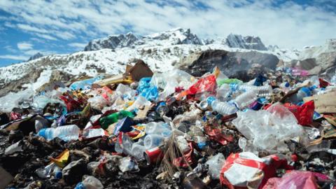  Abandoned plastic waste near Everest base camp