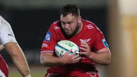 Scarlets prop Harri O’Connor will be out for most of the season with an Achilles injury