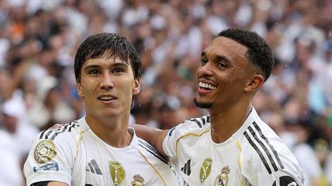Trent Alexander-Arnold and Gonzalo Garcia