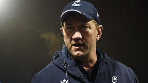 Corniel Van Zyl addresses his players