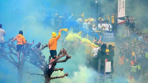 Leeds promotion parade