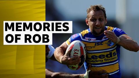 Rob Burrow playing for Leeds Rhinos 