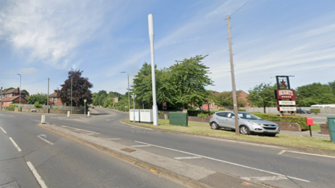 Junction between Northfield Lane and Wakefield Road 