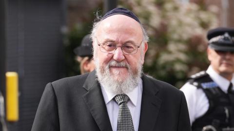  Chief Rabbi Sir Ephraim Mirvis