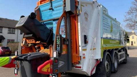 A bin collection by Douglas Council