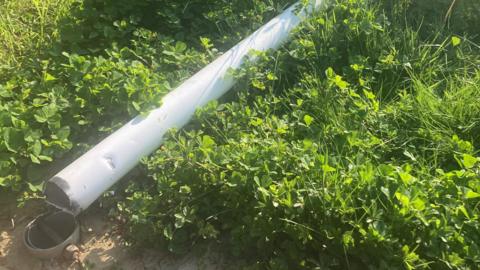 A flag pole that has been cut in Biddenham, Bedfordshire