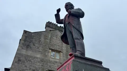 Cerflun  Lloyd George