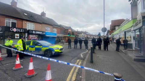 Police in Evington Road, Leicester