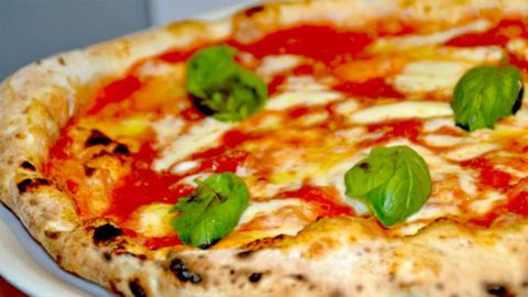 Pizza.