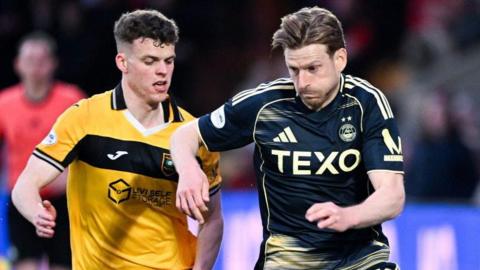 Livingston and Aberdeen players