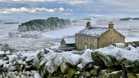 Hot Bank Farm in snow