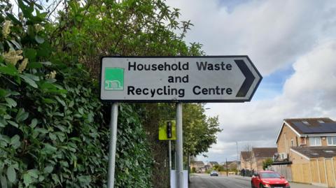 Recycling centre sign in West Bridgford