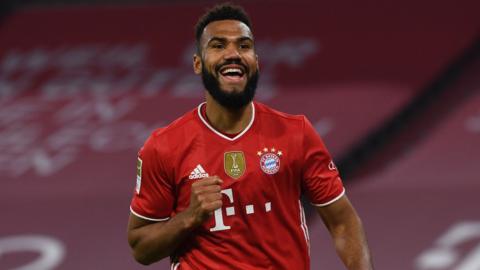 Eric Maxim Choupo-Moting celebrates