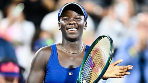 Victoria Mboko of Canada celebrates a victory against Jessica Bouzas Maneiro