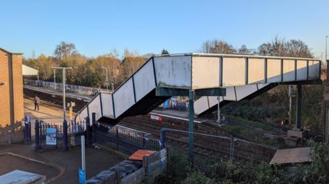 A view of the footbridge at Northwich Station