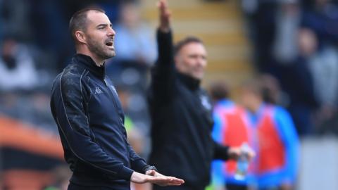 Ruben Selles on Hull City touchline