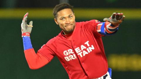 Great Britain's Justin Wylie celebrates