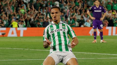 Antony celebrates a goal for Real Betis