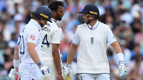 England batter Joe Root confronts India bowler Prasidh Krishna