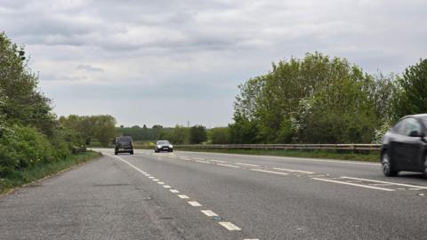 Vehicles on single carriageway stretch of the A46