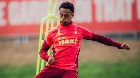 Omari Hutchinson training for Nottingham Forest