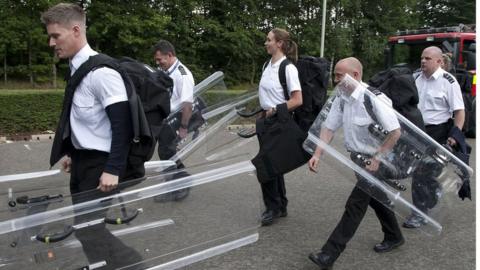 Riot officers enter HMP The Mount