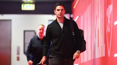 Mikel Arteta, Manager of Arsenal, arrives at the stadium prior to the Premier League match between Arsenal FC and Brighton & Hove Albion FC 