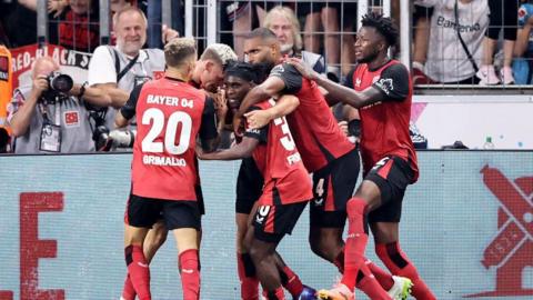 Bayer Leverkusen players celebrate