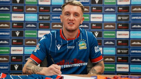 New Linfield signing Callumn Morrison