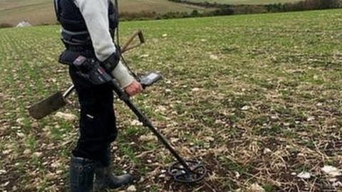 Metal detectorist