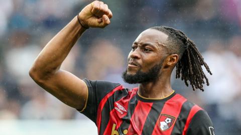 Antoine Semenyo celebrates a Bournemouth win 