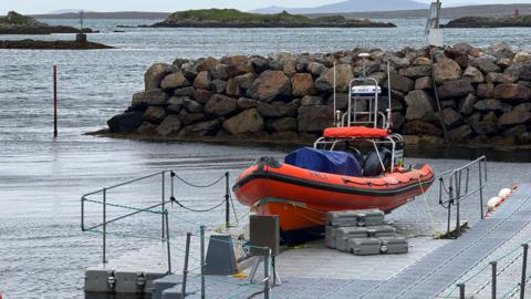 Bàta-teasairginn RNLI an t-Òib