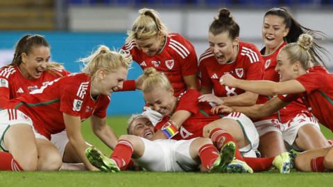 Wales v Bosnia-Herzegovina