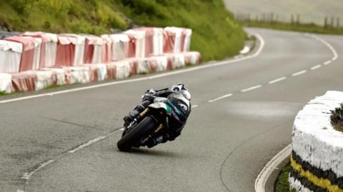 Michael Dunlop racing at the 2026 Isle of Man TT.