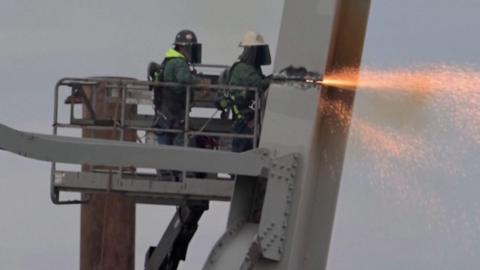 Crews cuts Baltimore bridge