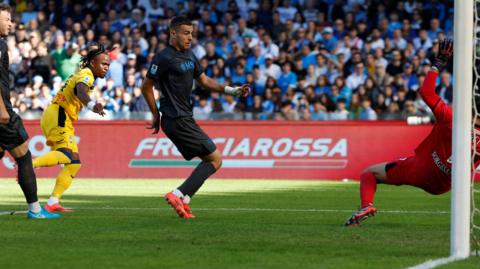 Ademola Lookman scores for Atalanta