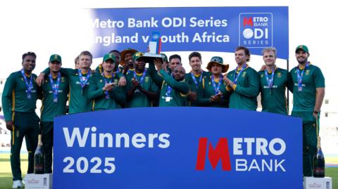 South Africa celebrate with the ODI series trophy