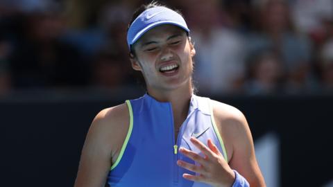 Emma Raducanu reacts