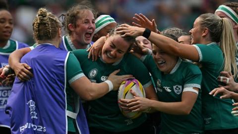 Ireland celebrate a try