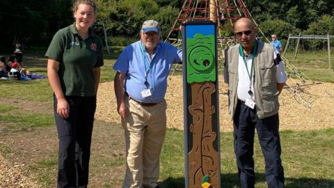 Park ranger Eleanor Pratt with OWBC Councillors Jeffrey Kaufman and Latif Darr