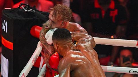 Boxing schedule and results 2025: Key fights in heavyweight division ...