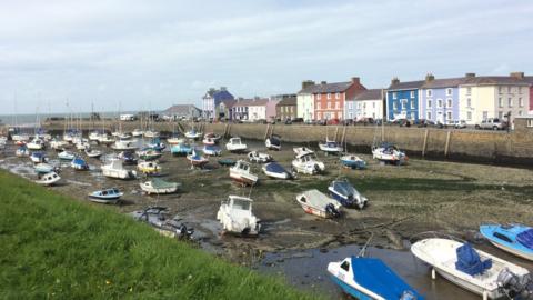 Harbwr Aberaeron