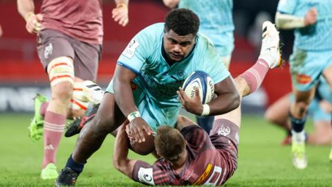 Castres forward Atunaisa Sokobale