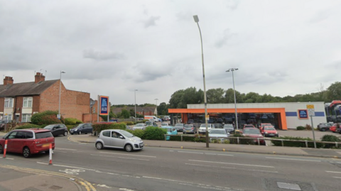 Aldi supermarket in Aylestone Road