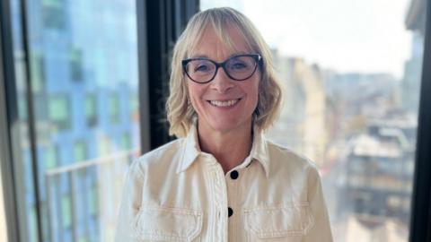 Rip Off Britain's, Louise Minchin