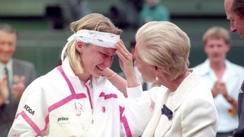 Jana Novotna crying after losing in 1993