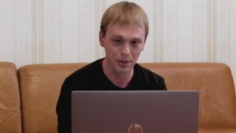 Anti-corruption journalist Ivan Golunov speaks to BBC Russian