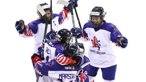 GB women ice hockey